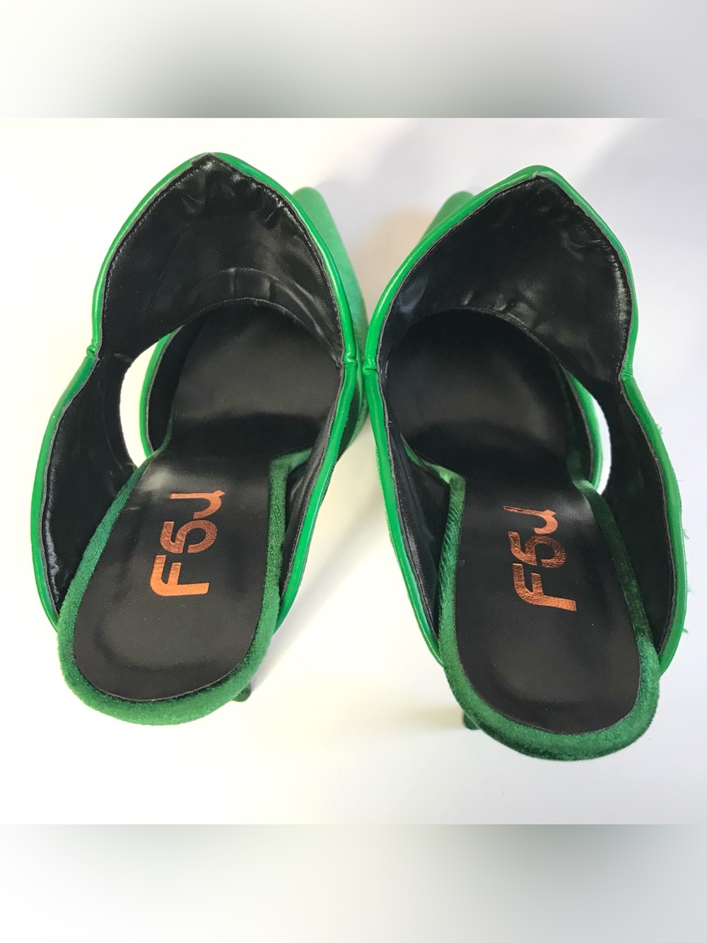 WICKED FJ5 NEW Green Velour Pointed Toe Open Back 5 inch Stiletto Size 7 pumps - Picture 14 of 16